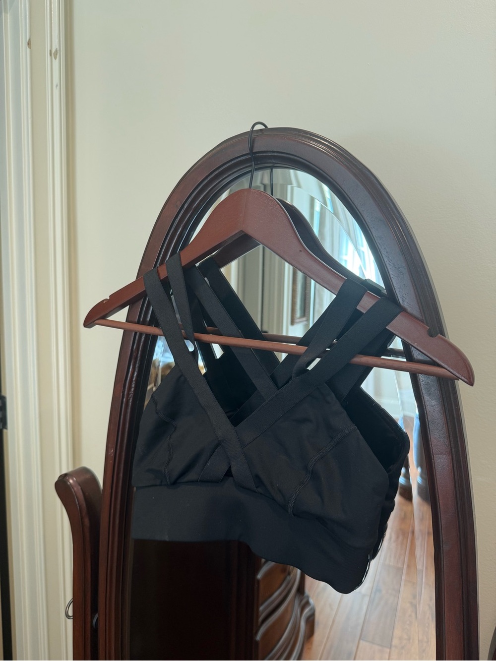 Michi Black Cross-Back Bralette